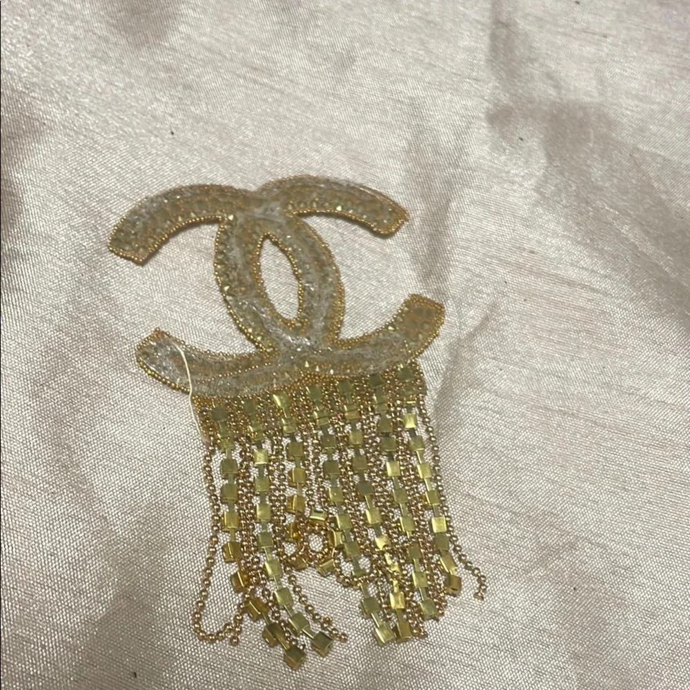 Elegant Gold and Silver iron on patch - Picture 4 of 5